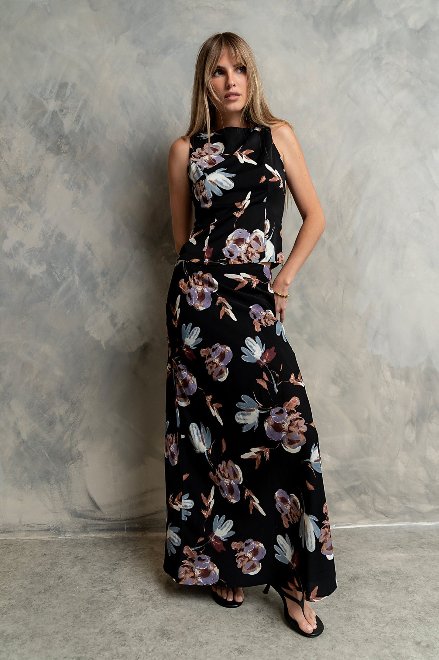 Eden Floral Midi Skirt in Black