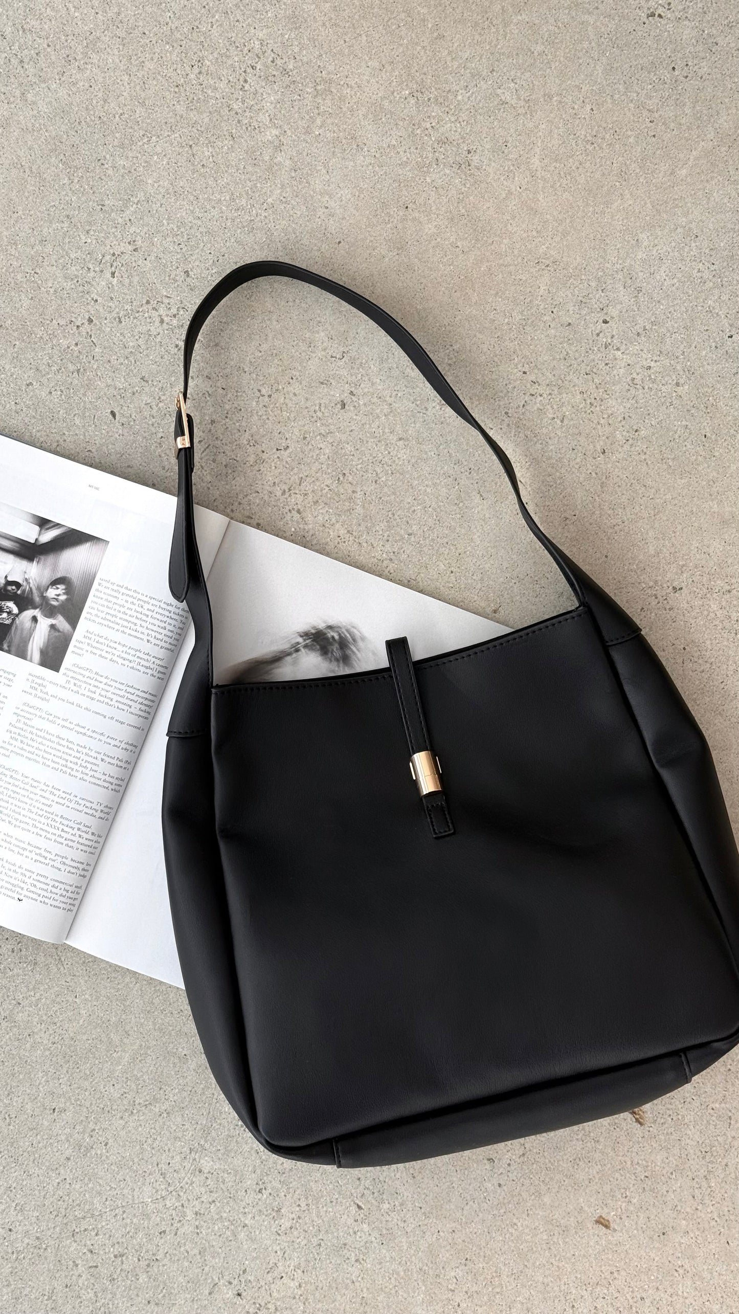 Yara Shoulder Bag - Black